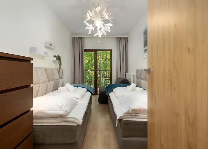 Gorski Z Widokiem I Parkingiem By Renters 斯克拉斯卡波伦巴